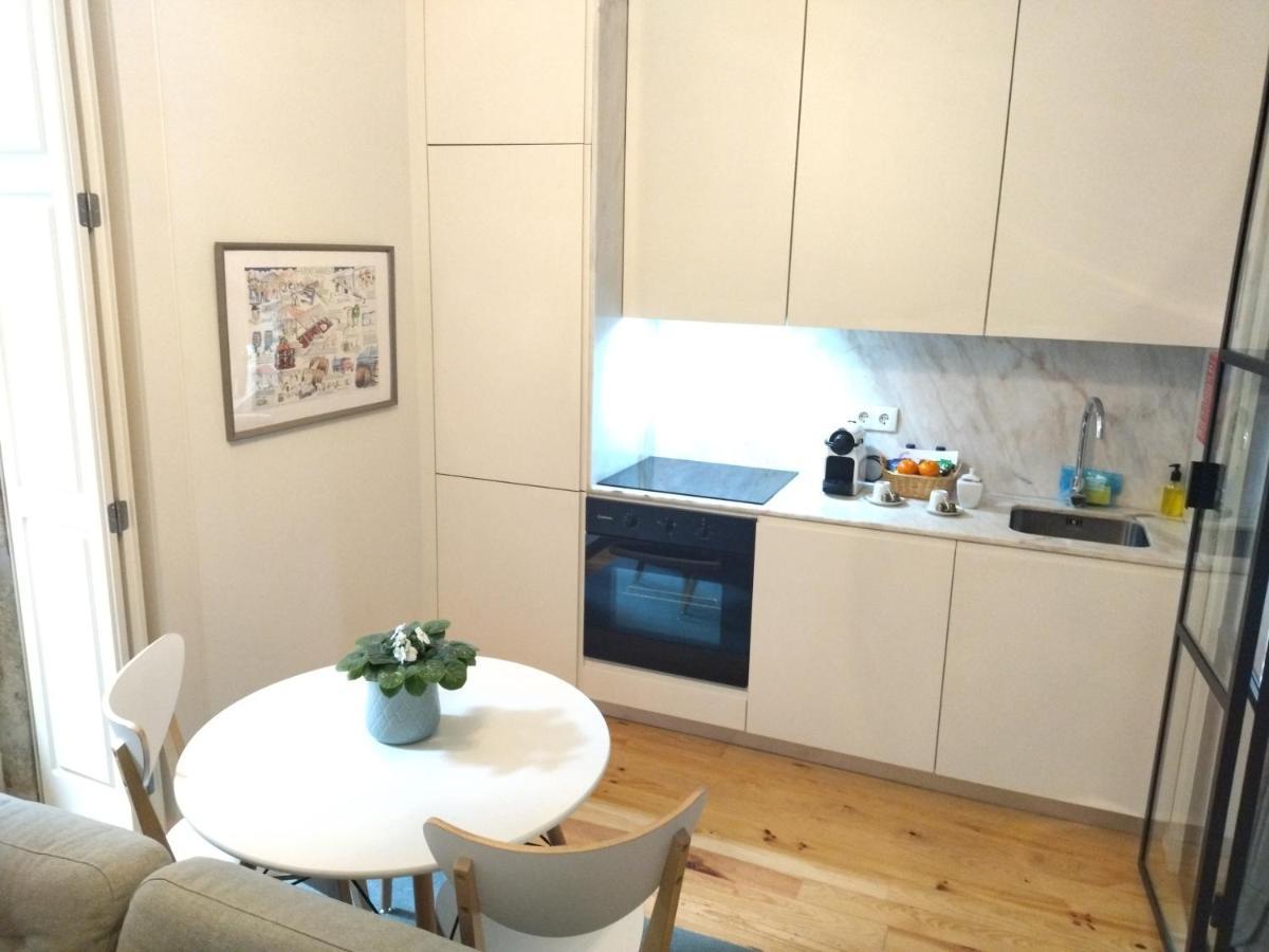 Santa Catarina Patio Apartment - With Washer Machine Porto Exterior photo