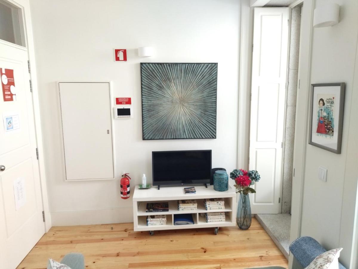Santa Catarina Patio Apartment - With Washer Machine Porto Exterior photo