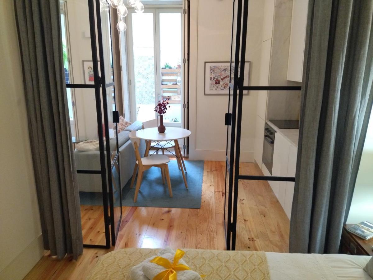 Santa Catarina Patio Apartment - With Washer Machine Porto Exterior photo