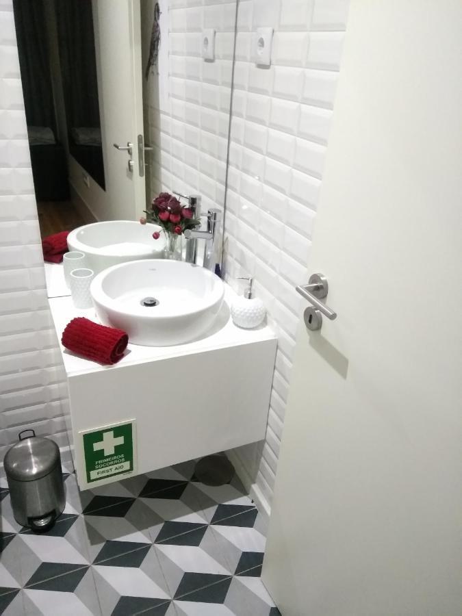 Santa Catarina Patio Apartment - With Washer Machine Porto Exterior photo